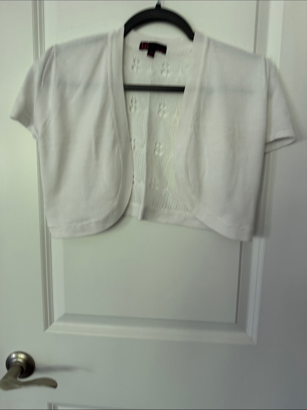t/o White Short Sleeve Cropped Shrug